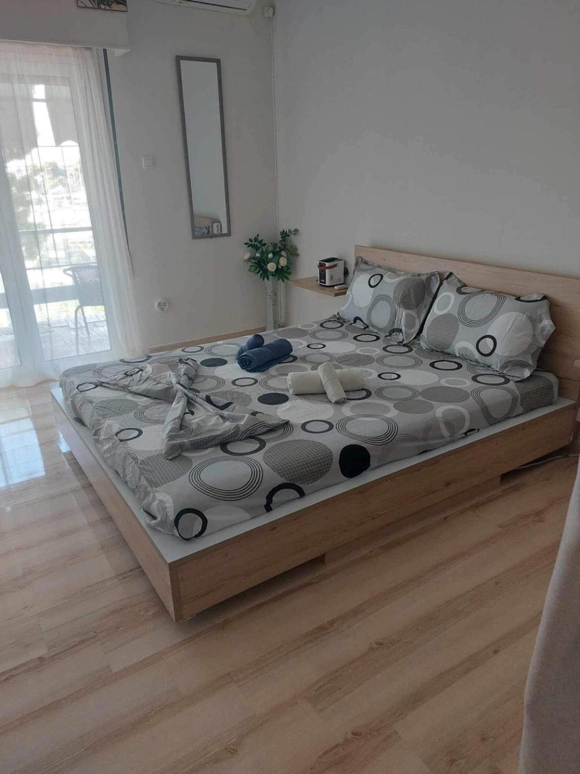 Artemida Apartment Near The Sea Екстер'єр фото